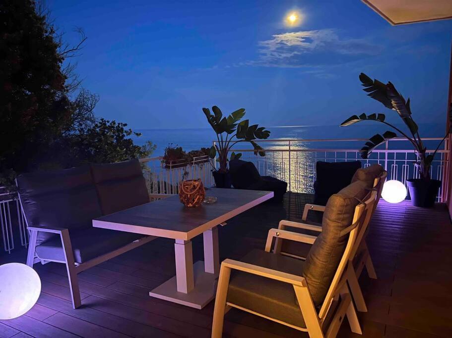 Silenzio E Relax Fronte Mare A Varazze Esterno foto